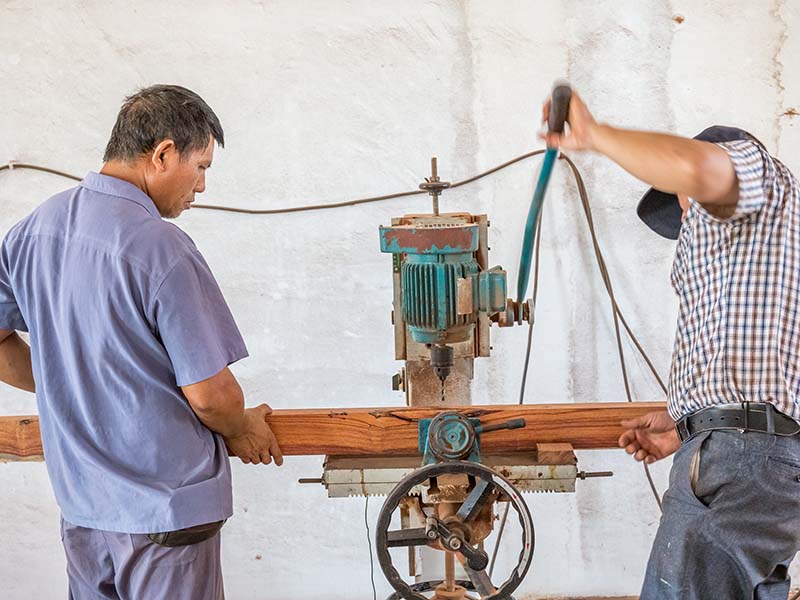 砀山楼梯地板柜门的油漆修复-11